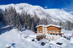 Cross-Country Skiing at Leutasch and Seefeld (Exodus)