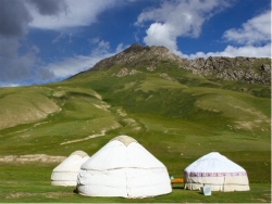 Groepsreis Kirgizië; Bergmeren, adelaars en nomaden (Shoestring)