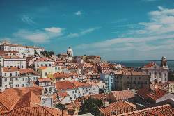 Picturesque Portugal (Costsaver)