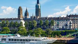 Cruise Festival: French Cuisine and Impressionism on the Seine River (CroisiEurope)
