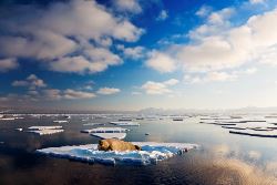 Quest for the Two North Poles - Le Commandant Charcot (Explore!)