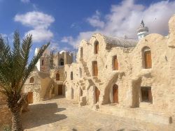 Summer Tunisian Encounters (Encounters Travel)