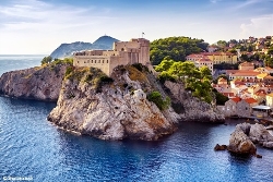 The Treasures of the Adriatic: Croatia, Greece, Albania and Montenegro (port-to-port cruise) (Croisi Mer)