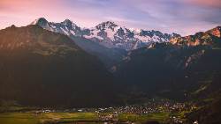 Picturesque Solo Switzerland (Indus)