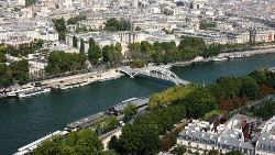 Picturesque Solo Seine Cruise (Indus)