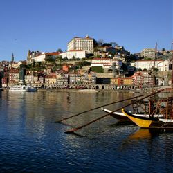 Portugal in Depth (Globus)