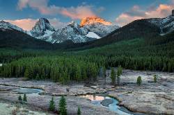 Spectacular Rockies and Glaciers of Alberta (Insight Vacations)
