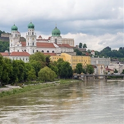 The Blue Danube Discovery with 2 Nights in Budapest & 2 Nights in Prague
