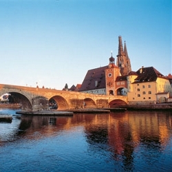 Christmastime on the Danube with 2 Nights in Prague (Eastbound) (Avalon)
