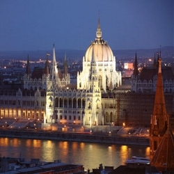 A Taste of the Danube with 2 Nights in Vienna & 2 Nights in Budapest (Eastbound) (Avalon)