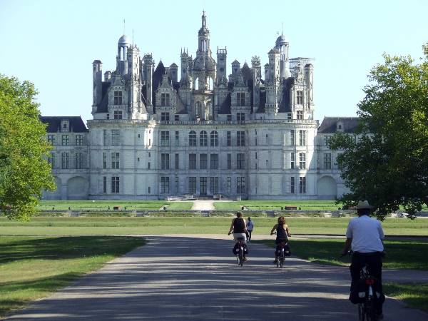 Cycling The Chateaux Of The Loire (Exodus)