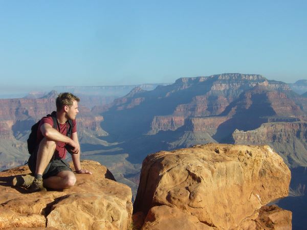 Walking in America's Canyons & National Parks (Exodus)