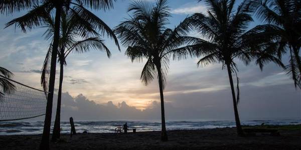 Costa Rica: Ocean Waves & Sunsets (G Adventures)