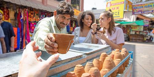 India to Sri Lanka: The Taj Mahal & Beach Bar Crawls (G Adventures)