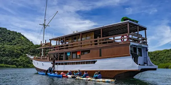 Bali, Lombok, Gili & Flores: The Island Sampler (G Adventures)