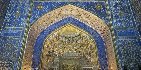 Uzbekistan and Tajikistan: Silk Roads & The Seven Lakes (G Adventures)