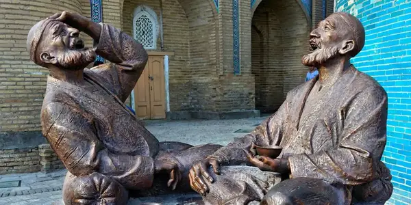 Journeys: Stories of Uzbekistan & Turkmenistan (G Adventures)