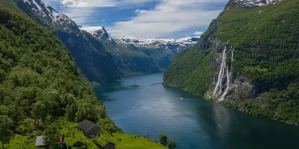 Signature: Norway's Fjords & Mountain Vistas (G Adventures)