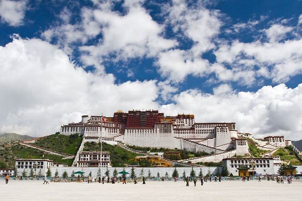 Tibet: Beijing to Kathmandu Overland (Intrepid)
