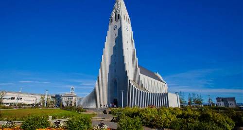 Reykjavik Iceland & Solar Eclipse at Sea (Large Group) (On The Go)