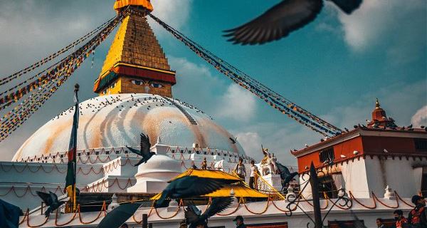 Nepal Uncovered (On The Go)