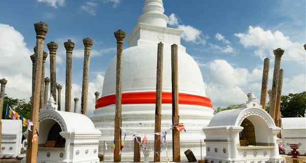 Anuradhapura, Sigiriya & Kandy (On The Go)
