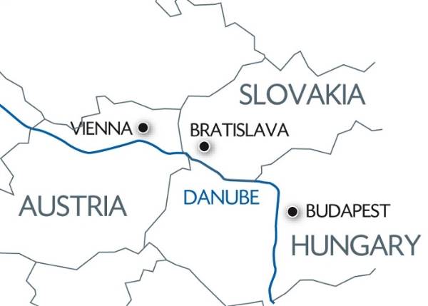 Map: New Year on The Danube: Vienna, Budapest and Bratislava (port-to-port cruise) (Croisi Europe)