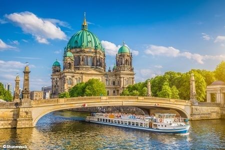 From Prague to Berlin: Cruise on the Vltava and Elbe Rivers (port-to-port cruise) (Croisi Europe)