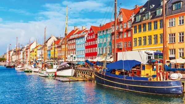 From Copenhagen to Amsterdam : The Baltic Sea, the Oder and Havel and Elbe Rivers (port-to-port cruise) (CroisiEurope)