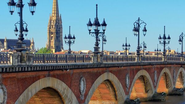 Family Cruise in Bordeaux-The Land and its History (port-to-port cruise) (CroisiEurope)