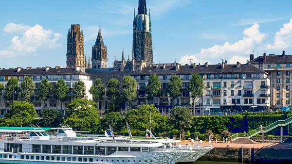 Cruise Festival: French Cuisine and Impressionism on the Seine River (CroisiEurope)