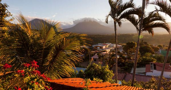 Highlights of El Salvador (Explore!)