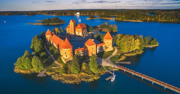 Upgraded - The Baltic States and Poland (Explore!)