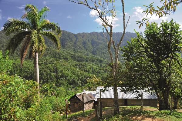 Cuba trekking (avenTOURa)