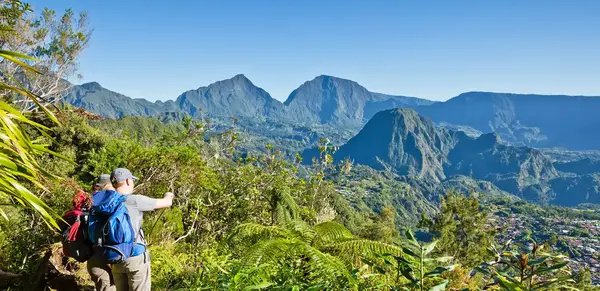 Tropische Vulkaninsel im Indischen Ozean (Wikinger)