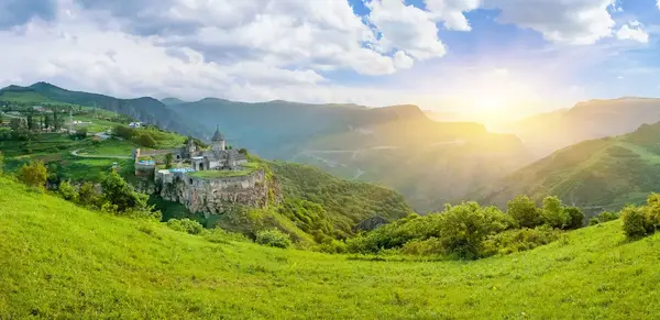 Mit viel Liebe und Landschaft (Wikinger)