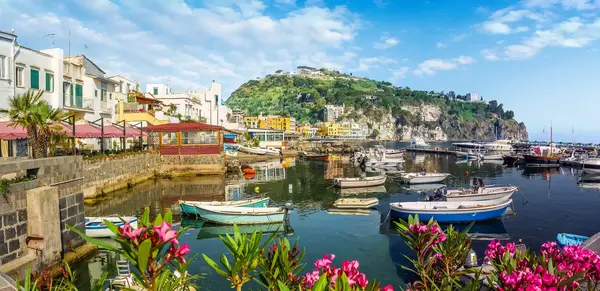 Ischia – grüne Perle im Golf von Neapel (Wikinger)