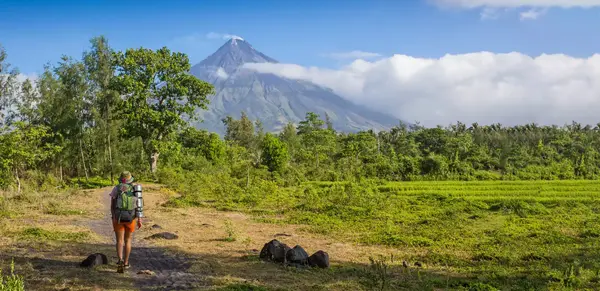 Grünes Land – sprühendes Feuer (Wikinger)