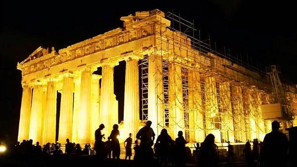 Greece on a Shoestring (Encounters Travel)