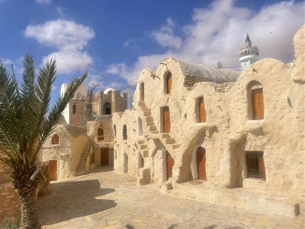 Summer Tunisian Encounters (Encounters Travel)