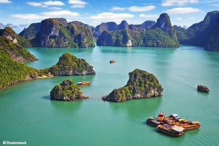 From the Mekong Delta to the Temples of Angkor & Hanoi and Halong Bay (port-to-port cruise) (Croisi Voyages)