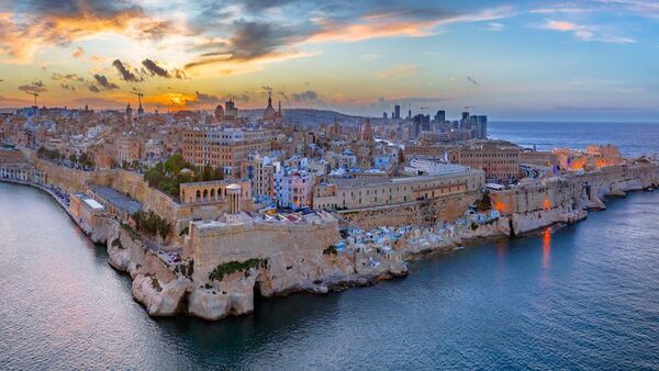 The Best Spots in Sicily and Southern Italy (port-to-port cruise) (Croisi Mer)