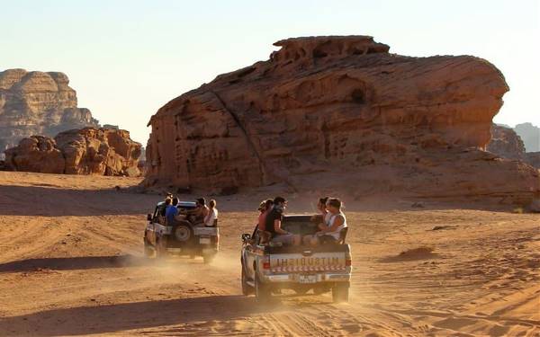 Essential Jordan & Egypt (5 & 4 Star Hotels) (Traveltalk)