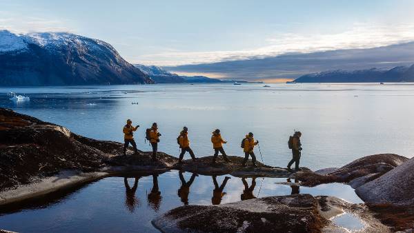 Three Arctic Islands: Iceland, Greenland, Spitsbergen - Ctlg