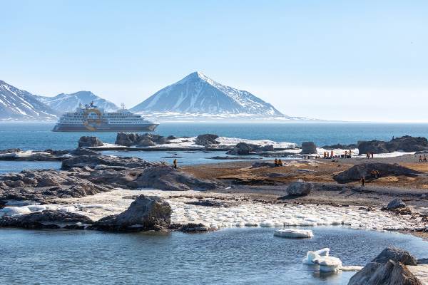 Spitsbergen Circumnavigation: A Rite of Passage (Quark)