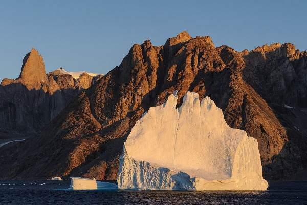 Grönland: Scoresby-Sund: Eisberge und Nordlichter (Diamir)