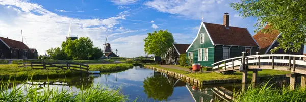 Brussels to Berlin - Chocolate, Canals & Culture (Albatross Tours)