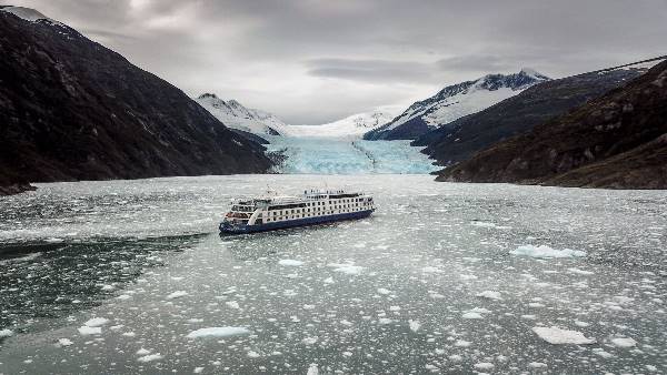 Patagonian Explorer Cruise (Indus)
