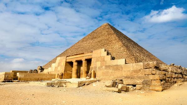 Ancient Egypt and Modern Dubai (Indus)