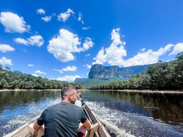 Rio De Janeiro To Cartagena Via The Guianas & Venezuela Group Overland Tour (Madventure)